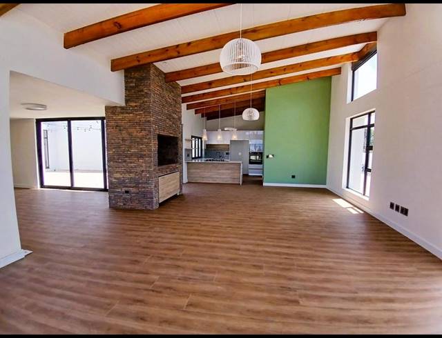 3 BEDROOM HOUSE FOR SALE IN STILBAAI-WES